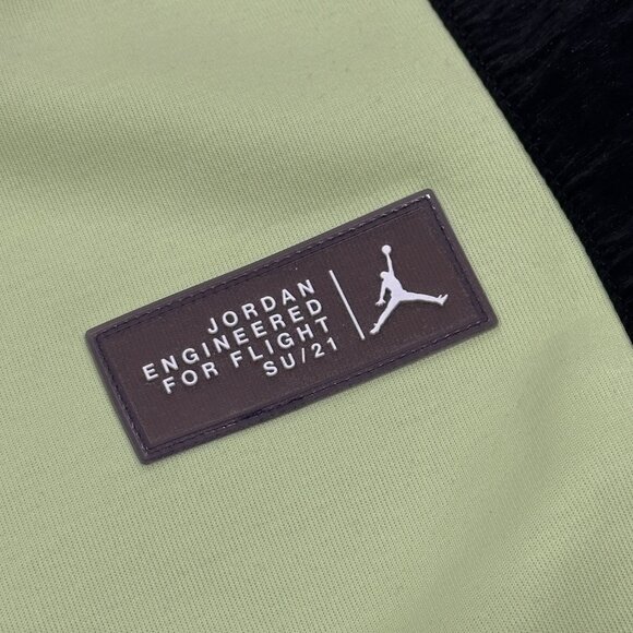 Jordan 23 Engineered Fleece Shorts Green Size Small Mens - Picture 2 of 9